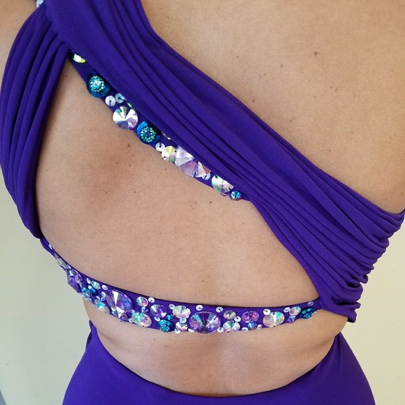 Princess Collection Gown - Picture 2 of 5